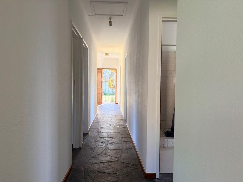 To Let 3 Bedroom Property for Rent in Table View Western Cape